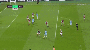 广东男篮在CBA俱乐部杯中以56-30大胜合肥狂风，发挥出色，攻防效率高，取得八强资格。