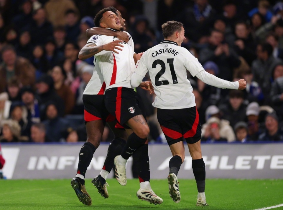 90分钟被绝平！亚洲冠军太水了，2轮1分沦为垫底，2大黑马排前二